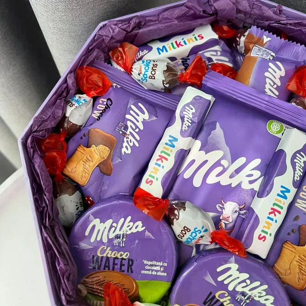 Романтичний подарунковий бокс дівчині на день народження з Milka, подарунковий набір із солодощами, оригінальний подарунок коханій - изображение 4