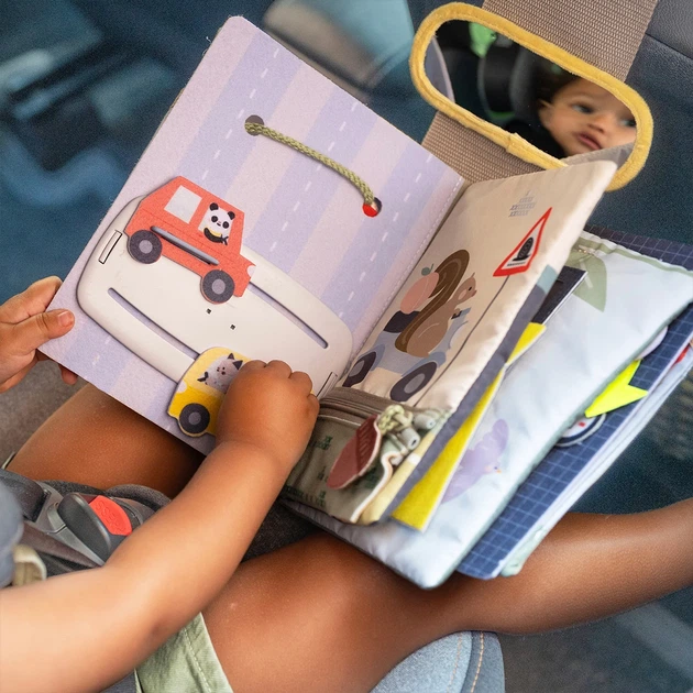 Развивающий центр на подголовник авто Taf Toys Книжка путешественника с зеркалом - Фото 7 Развивающий центр на подголовник авто Taf Toys Книжка путешественника с зеркалом - изображение 7