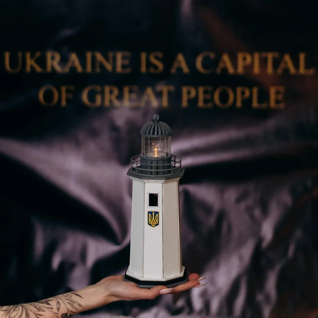 Збірна дерев'яна модель Lighthouse Маяк на острові Зміїний Україна - зображення 10