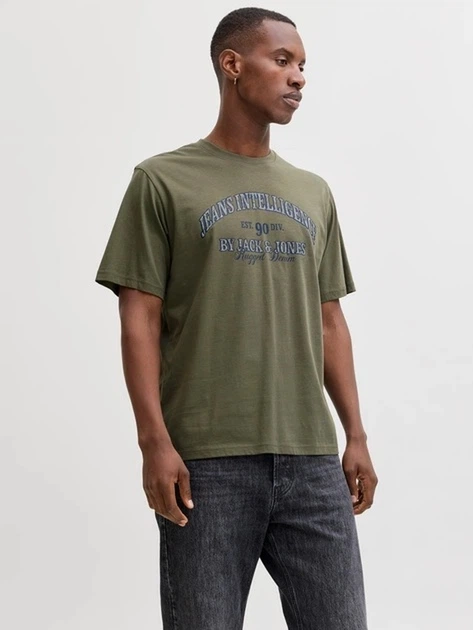 Футболка чоловіча JACK & JONES 12291213 M dusty olive - Фото 1 Футболка чоловіча JACK & JONES 12291213 M dusty olive - зображення 1