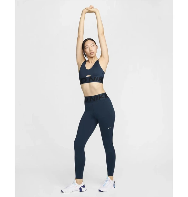Спортивний топ жіночий Nike Np Indy Plunge Bra Bold M Темно-зелений HF7324-478 - Фото 8 Спортивний топ жіночий Nike Np Indy Plunge Bra Bold M Темно-зелений HF7324-478 - зображення 8