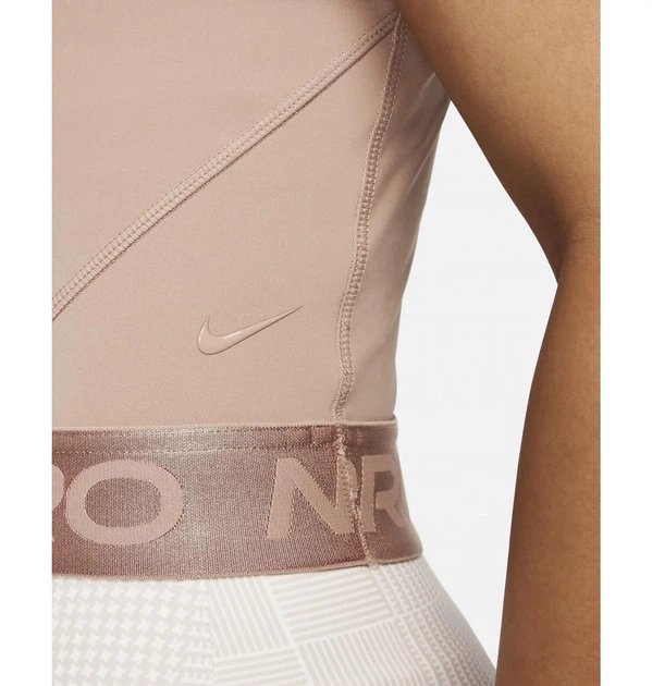 Спортивний топ жіночий Nike Pro Dri-Fit Crop Top Brown S Коричневий FQ7934-283 - Фото 7 Спортивний топ жіночий Nike Pro Dri-Fit Crop Top Brown S Коричневий FQ7934-283 - зображення 7