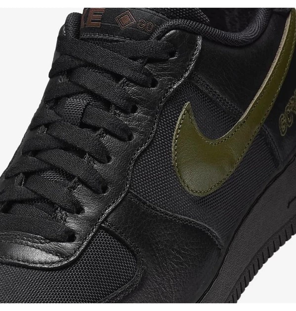 Кроссовки мужские Nike Air Force 1 Low Gore-Tex 42 Черный HV3959-010 - Фото 9 Кроссовки мужские Nike Air Force 1 Low Gore-Tex 42 Черный HV3959-010 - изображение 9
