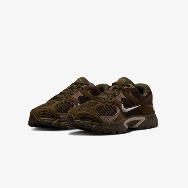 Кросівки чоловічі Nike V5 Rnr 44 Коричневий II6292-200 - зображення 2