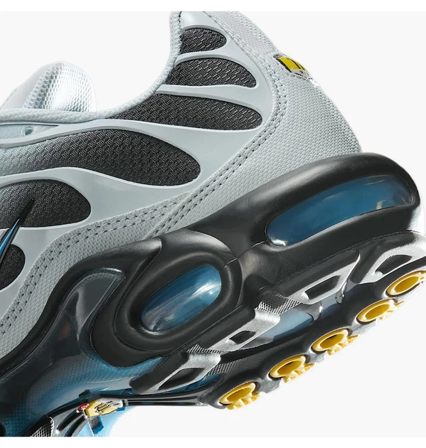 Кросівки чоловічі Nike Air Max Plus 41 DM0032-015 - Фото 8 Кросівки чоловічі Nike Air Max Plus 41 DM0032-015 - зображення 8