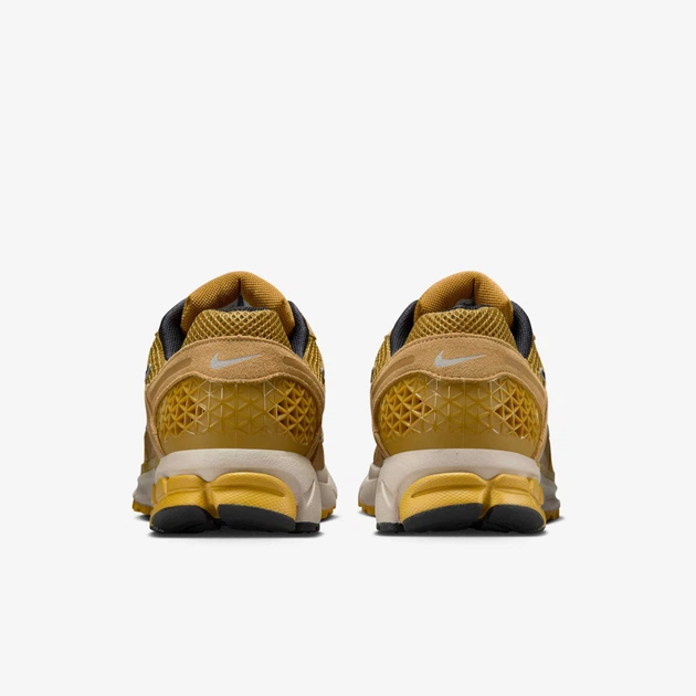 Кроссовки мужские Nike Zoom Vomero 5 42 Коричневый HF1553-301 - Фото 6 Кроссовки мужские Nike Zoom Vomero 5 42 Коричневый HF1553-301 - изображение 6
