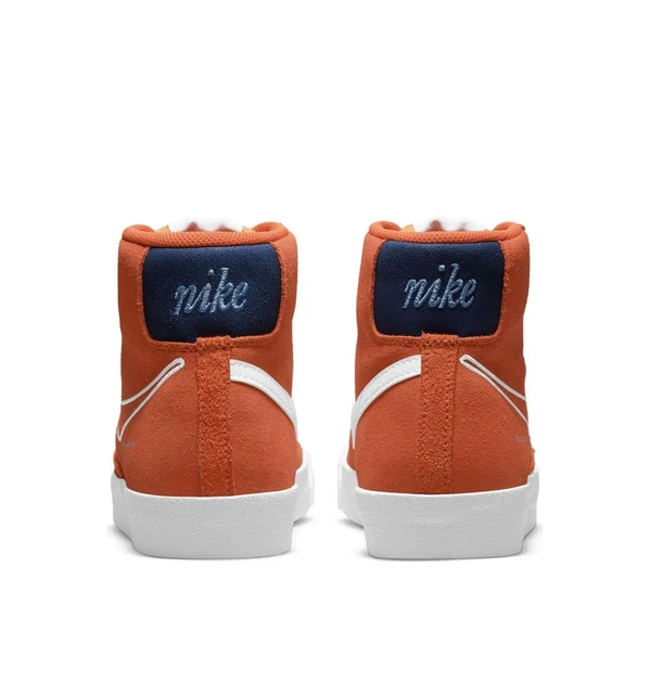 Кроссовки мужские Nike Blazer Mid 77 41 Оранжевый DC3433-800 - изображение 6