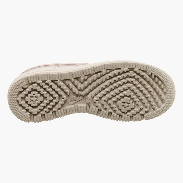 Кроссовки мужские Nike Air Force 1 Luxe 41 Белый DD9605-100 - Фото 4 Кроссовки мужские Nike Air Force 1 Luxe 41 Белый DD9605-100 - изображение 4