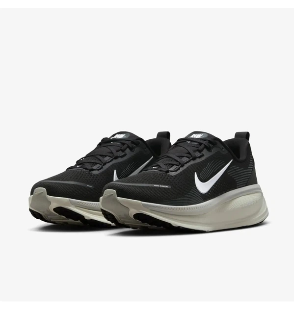 Кросівки чоловічі Nike Vomero 18 Black 42 Чорний HM6803-007 - зображення 5