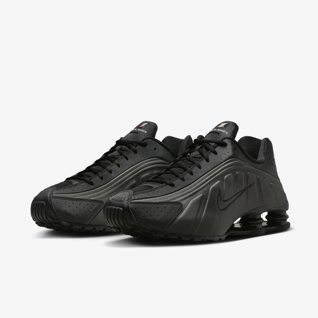Кросівки чоловічі Nike Shox R4 40 Чорний HQ1988-001 - Фото 11 Кросівки чоловічі Nike Shox R4 40 Чорний HQ1988-001 - зображення 11