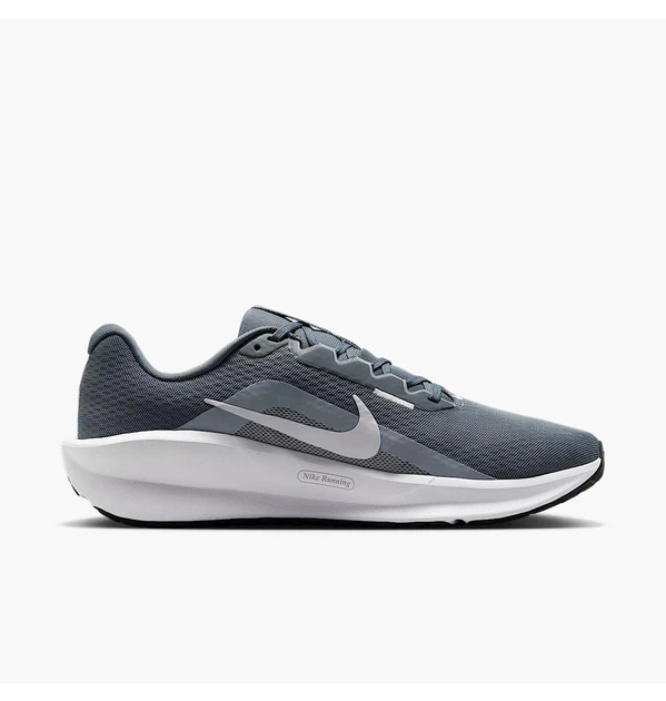 Кросівки чоловічі Nike Downshifter 13 47 Сірий FD6454-010 - Фото 3 Кросівки чоловічі Nike Downshifter 13 47 Сірий FD6454-010 - зображення 3