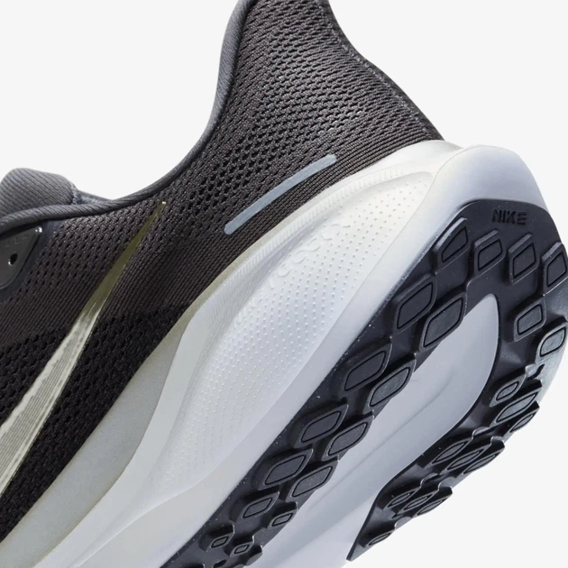 Кросівки чоловічі Nike Air Zoom Pegasus 41 Jakob A. Ingebrigtsen 39 Графітовий HQ3040-200 - зображення 8