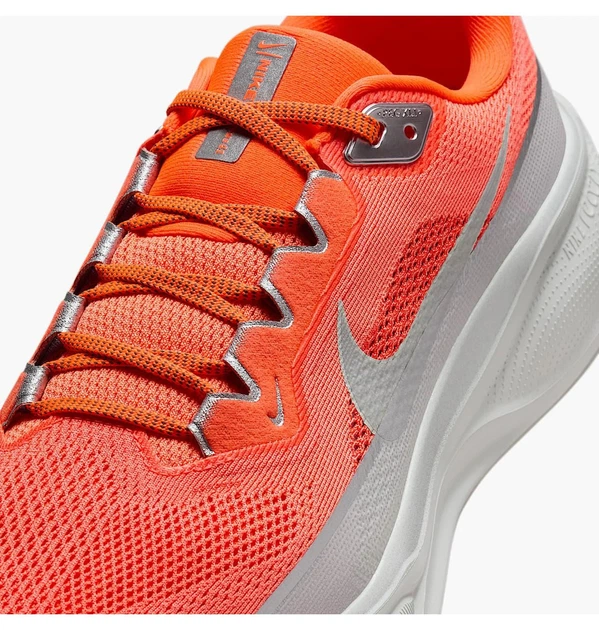 Кросівки чоловічі Nike Air Zoom Pegasus 41 Premium 45 Помаранчевий HQ2938-800 - Фото 2 Кросівки чоловічі Nike Air Zoom Pegasus 41 Premium 45 Помаранчевий HQ2938-800 - зображення 2