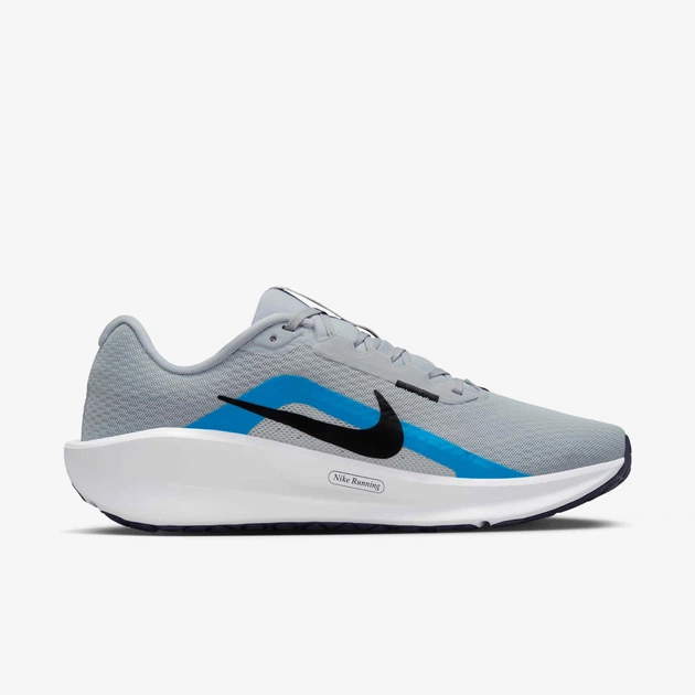 Кросівки чоловічі Nike Downshifter 13 44.5 Сірий FD6454-015 - Фото 3 Кросівки чоловічі Nike Downshifter 13 44.5 Сірий FD6454-015 - зображення 3