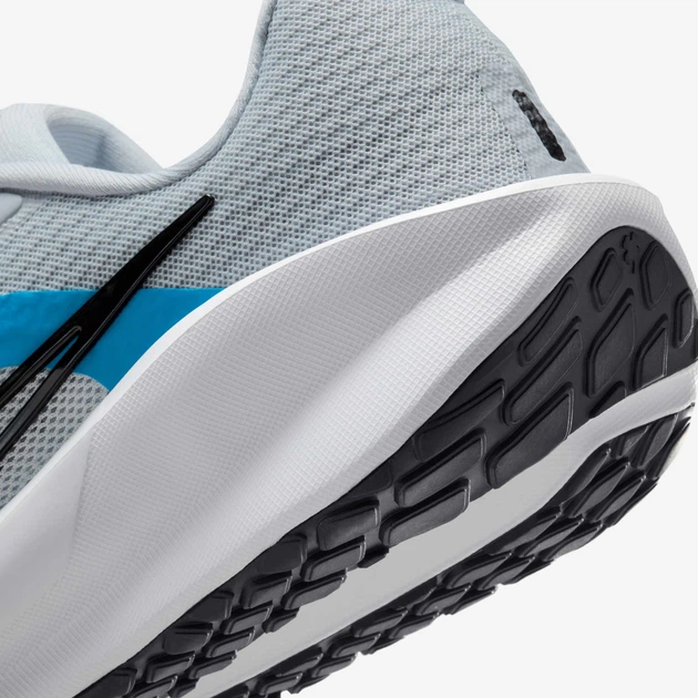 Кросівки чоловічі Nike Downshifter 13 44.5 Сірий FD6454-015 - Фото 8 Кросівки чоловічі Nike Downshifter 13 44.5 Сірий FD6454-015 - зображення 8