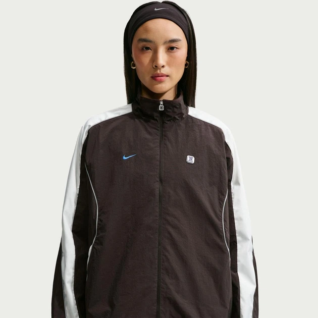 Ветровка женская Nike W Shox Wvn Jkt M Коричневая IO8380-220 - Фото 3 Ветровка женская Nike W Shox Wvn Jkt M Коричневая IO8380-220 - изображение 3