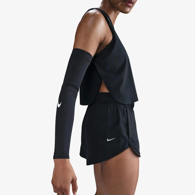Шорты женские Nike Nk Df Run Nvlt 2 Br Shrt L Черный HJ2234-010 - Фото 4 Шорты женские Nike Nk Df Run Nvlt 2 Br Shrt L Черный HJ2234-010 - изображение 4