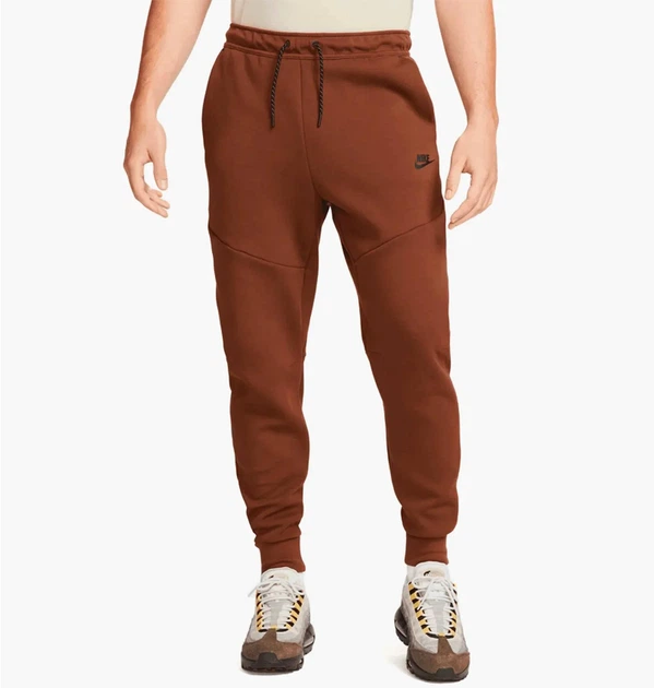 Спортивные штаны мужские Nike Sportswear Tech Fleece Joggers S Коричневые CU4495-259 - Фото 1 Спортивные штаны мужские Nike Sportswear Tech Fleece Joggers S Коричневые CU4495-259 - изображение 1