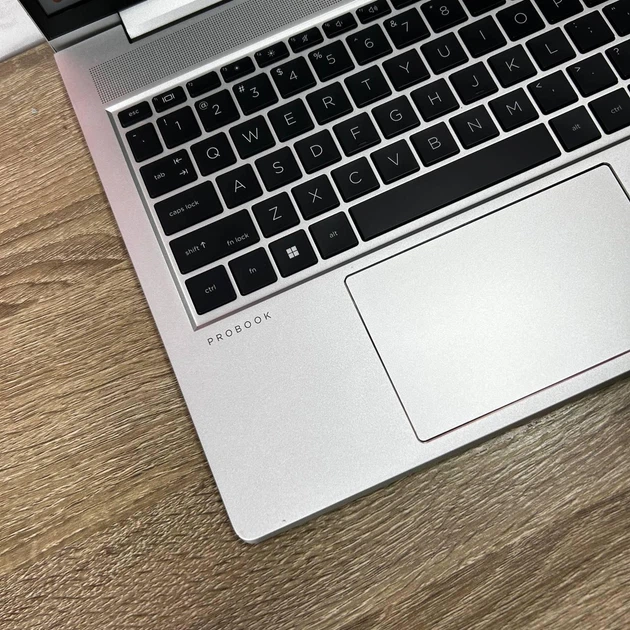 Ноутбук HP ProBook 450 G8 15.6" Full HD Intel Core i7-1165G7 16GB RAM 256GB SSD Iris Xe Windows 11 - Фото 3 Ноутбук HP ProBook 450 G8 15.6" Full HD Intel Core i7-1165G7 16GB RAM 256GB SSD Iris Xe Windows 11 - зображення 3