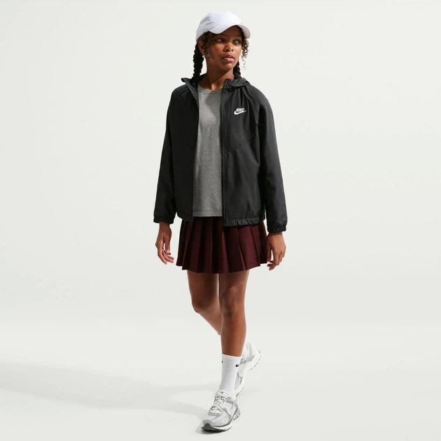 Вітровка дитяча Nike K Nsw Rpl Wr Hd Jkt L зріст 152 см Чорний IF2821-010 - Фото 6 Вітровка дитяча Nike K Nsw Rpl Wr Hd Jkt L зріст 152 см Чорний IF2821-010 - зображення 6