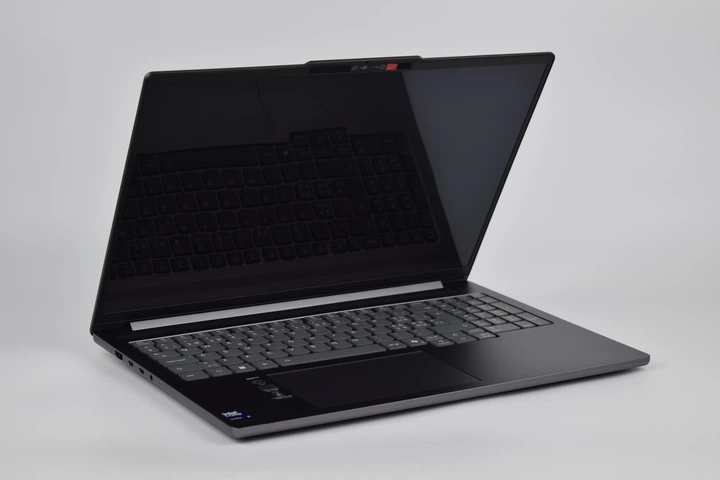 Ноутбук Lenovo IdeaPad Pro 5 16IAH10 U5 225H / 24GB / 512GB / 16" 2.8K OLED / Win11 - Фото 4 Ноутбук Lenovo IdeaPad Pro 5 16IAH10 U5 225H / 24GB / 512GB / 16" 2.8K OLED / Win11 - изображение 4