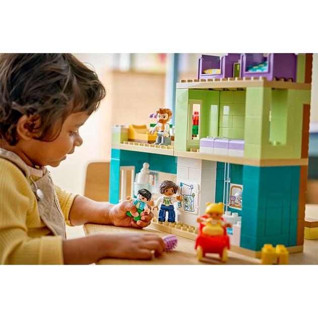 Конструктор LEGO DUPLO Town 3-в-1 Современный семейный дом с фигурками 166 деталей (10470) - изображение 6
