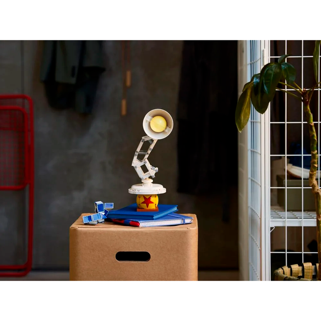 Конструктор LEGO Ideas Disney Pixar Luxo Jr. 613 деталей (21357) - изображение 6