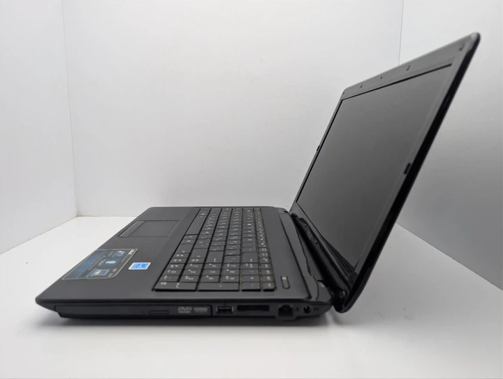 Ноутбук Asus X52N / 15.6" (1366x768) TN / AMD Phenom ll N830 (2 ядра по 2.1 GHz) / 6 GB DDR3 / 320 GB HDD / AMD Radeon HD 4200 Graphics / WebCam / DVD-ROM / АКБ не держит б/у - Фото 5 Ноутбук Asus X52N / 15.6" (1366x768) TN / AMD Phenom ll N830 (2 ядра по 2.1 GHz) / 6 GB DDR3 / 320 GB HDD / AMD Radeon HD 4200 Graphics / WebCam / DVD-ROM / АКБ не держит б/у - изображение 5