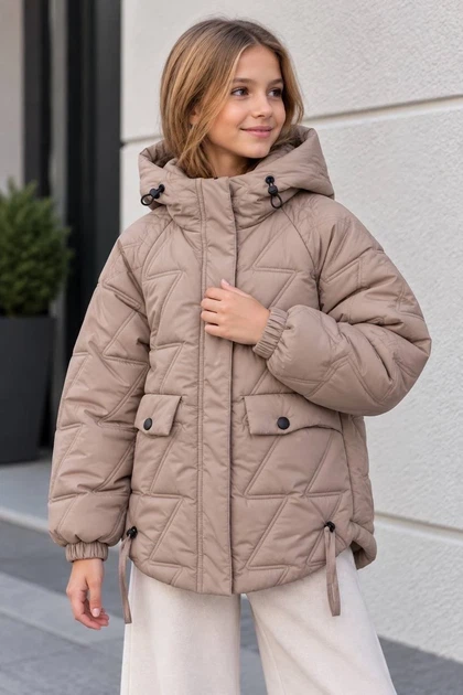 Демісезонна стьобана куртка Star Kiddo Бежевий розмір 122 (KIDDO-90118FF6088B4DD8AE6B18963A800EF6) - Фото 1 Демісезонна стьобана куртка Star Kiddo Бежевий розмір 122 (KIDDO-90118FF6088B4DD8AE6B18963A800EF6) - изображение 1