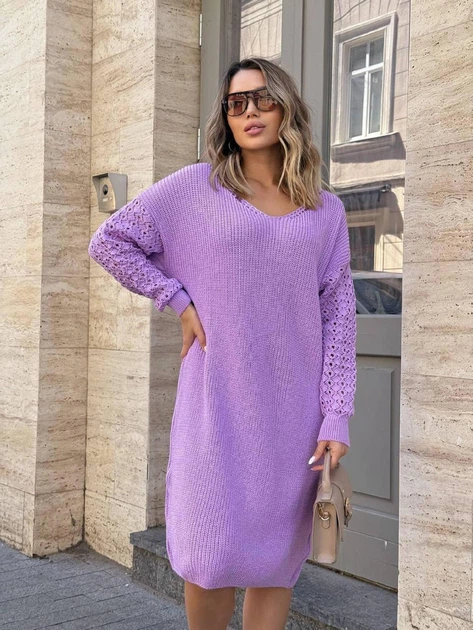 Жіноча тепла в’язана сукня міді з V-подібним вирізом та ажурними рукавами ELFBERG MOD-5082 44-56 Бузковий (2000001091425) - Фото 3 Жіноча тепла в’язана сукня міді з V-подібним вирізом та ажурними рукавами ELFBERG MOD-5082 44-56 Бузковий (2000001091425) - изображение 3