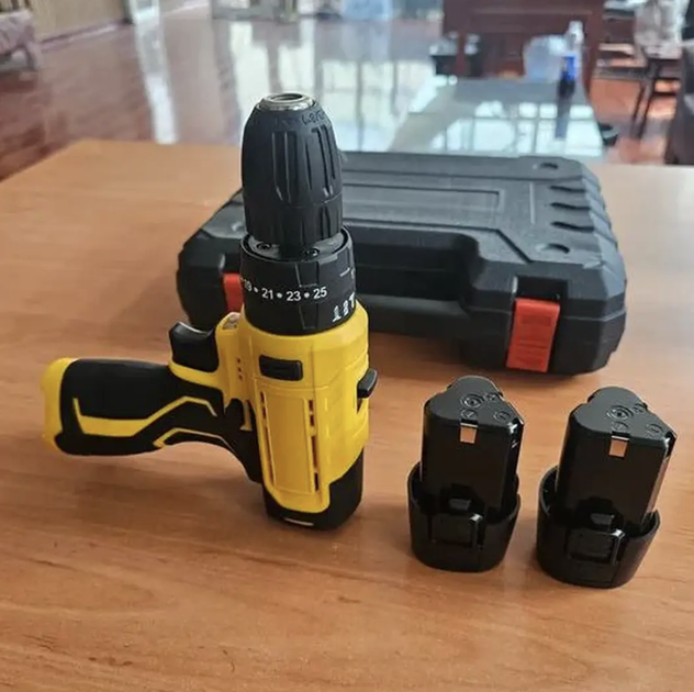 Аккумуляторная дрель-шуруповерт DeWALT DCD791 24 В 5 А·ч 42 Нм 2 АКБ Набор инструментов бит сверл головок LED в пластиковом кейсе - Фото 5 Аккумуляторная дрель-шуруповерт DeWALT DCD791 24 В 5 А·ч 42 Нм 2 АКБ Набор инструментов бит сверл головок LED в пластиковом кейсе - изображение 5