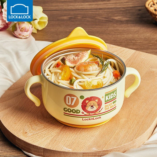 Детская миска LOCK&LOCK из стали 316 на присоске с ручками 400 мл (LBB517YEL) - Фото 4 Детская миска LOCK&LOCK из стали 316 на присоске с ручками 400 мл (LBB517YEL) - изображение 4