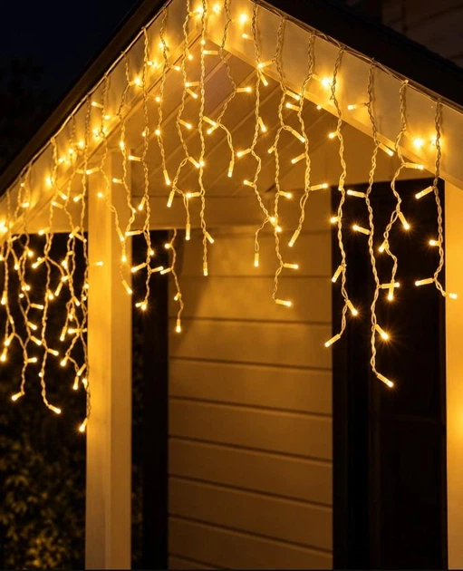Уличная гирлянда Бахрома 100 LED, 3м × 0,7м, белый каучук 3,3 мм, теплый белый + FLASH, IP65, 220 В, 1448-070 - Фото 1 Уличная гирлянда Бахрома 100 LED, 3м × 0,7м, белый каучук 3,3 мм, теплый белый + FLASH, IP65, 220 В, 1448-070 - изображение 1