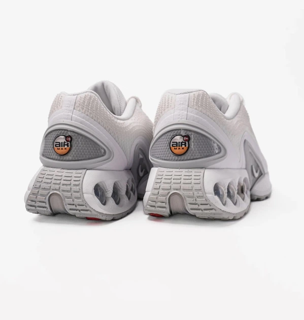 Кроссовки мужские Nike Air Max Dn 42 Белый DV3337-101 - Фото 6 Кроссовки мужские Nike Air Max Dn 42 Белый DV3337-101 - изображение 6