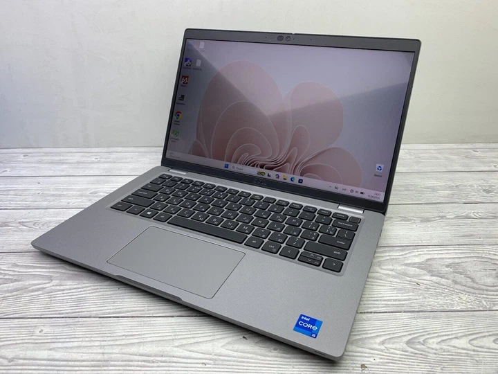 Ультрабук Б-класс Dell Latitude 5420 / 14" (1920x1080) IPS Touch / Intel Core i5-1145G7 (4 (8) ядра по 4.4 GHz) / 16 GB DDR4 / 256 GB SSD / Intel Iris Xe Graphics / WebCam б/у - изображение 3