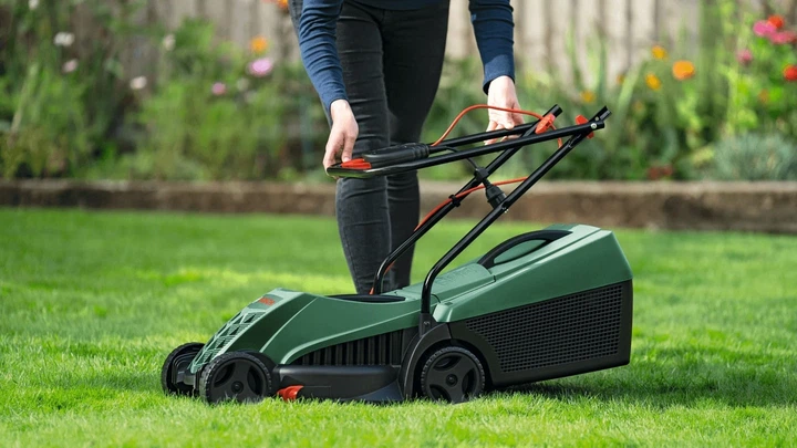 Газонокосарка електрична Bosch EasyRotak 32-205, потужність 1200 Вт, ширина скошування 32 см, об'єм травозбірника 31 л, висота ско - зображення 3