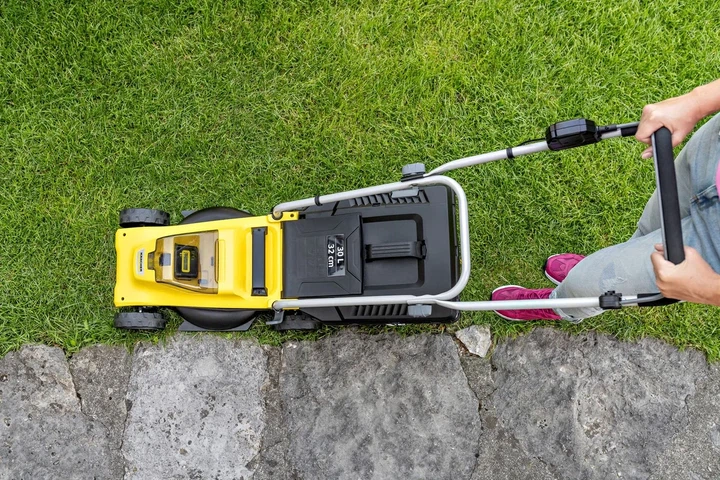Акумуляторна газонокосарка Karcher LMO 2-18, 18В, 32 см, регулювання висоти 25-60 мм, без акумулятора та зарядного пристрою. - зображення 8