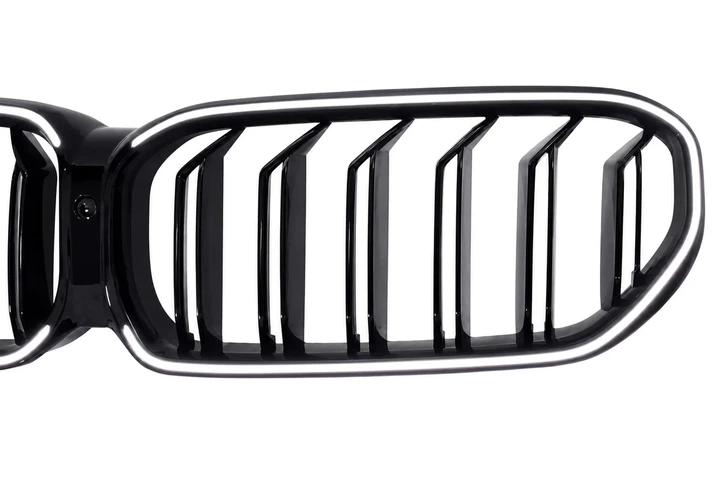 Ноздрі решітка радіатора M-Look V1 LED чорний глянець для BMW 5 серія G30/G31 2021-2023 рр. - Фото 4 Ноздрі решітка радіатора M-Look V1 LED чорний глянець для BMW 5 серія G30/G31 2021-2023 рр. - зображення 4