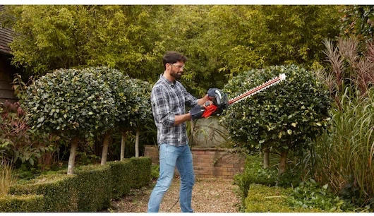 Nożyce do żywopłotu Black+Decker BEHTS401 (5035048678084) - obraz 7