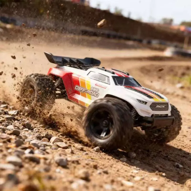 Радіокерована машинка MJX 18208 1:18 4WD до 45 км/год, RC позашляховик, металева трансмісія, масляні аморт 2 АКБ / 2 кузови - зображення 6