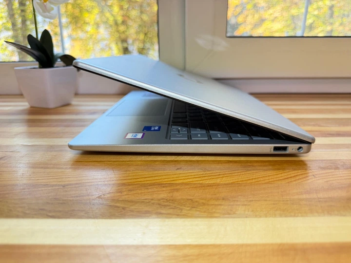 Ноутбук HP Laptop 14 FHD intel core 3 100U 512GB SSD 32GB Б/У - Фото 5 Ноутбук HP Laptop 14 FHD intel core 3 100U 512GB SSD 32GB Б/У - изображение 5
