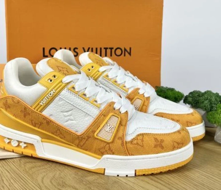 Кросівки Louis Vuitton Trainer Yellow Monogram 44 - Фото 5 Кросівки Louis Vuitton Trainer Yellow Monogram 44 - изображение 5
