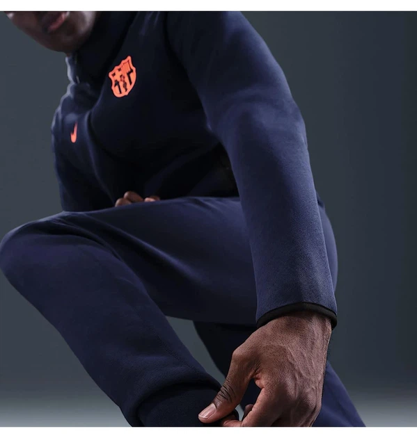 Брюки мужские Nike Sportswear Fc Barcelona Tech Fleece Blue S Синий HQ1901-410 - Фото 6 Брюки мужские Nike Sportswear Fc Barcelona Tech Fleece Blue S Синий HQ1901-410 - изображение 6