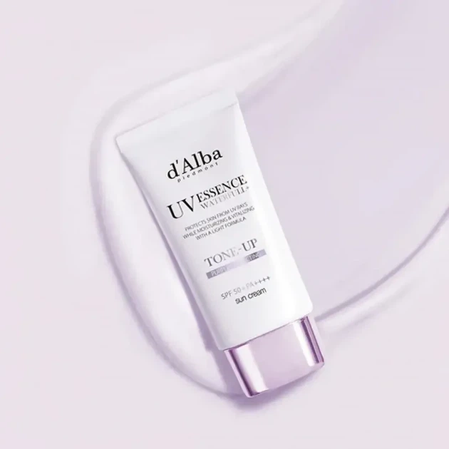 Солнцезащитный крем D Alba UV Essence Waterfull Tone-Up Purple Correcting SPF50+ PA++++ 50 мл - Фото 3 Солнцезащитный крем D Alba UV Essence Waterfull Tone-Up Purple Correcting SPF50+ PA++++ 50 мл - изображение 3