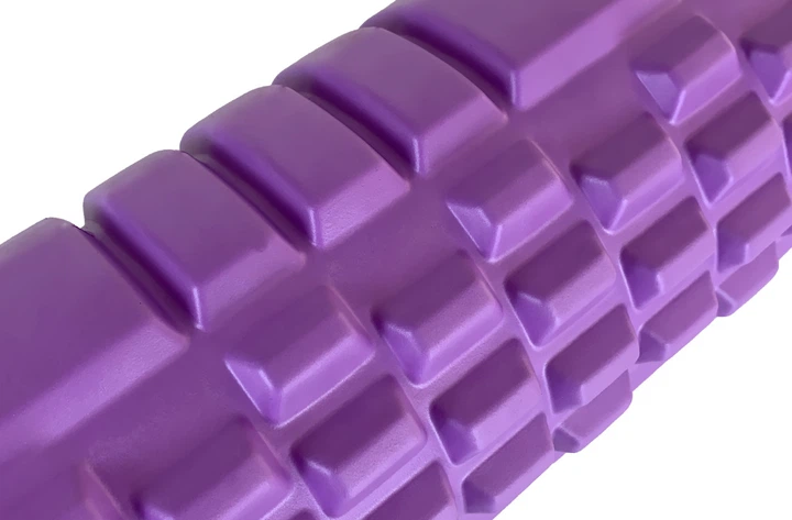 Ролик для масажу EasyFit EVA фіолетовий 33×14 см для масажу спини йоги та реабілітації (EF-2020a-V) - Фото 4 Ролик для масажу EasyFit EVA фіолетовий 33×14 см для масажу спини йоги та реабілітації (EF-2020a-V) - зображення 4