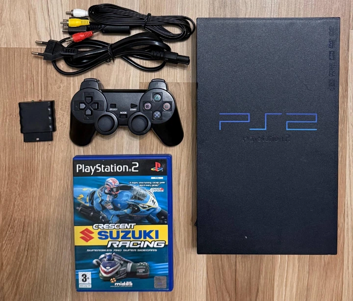 Ігрова консоль Sony PlayStation 2 FAT SCPH-39003, Б/В - Фото 2 Ігрова консоль Sony PlayStation 2 FAT SCPH-39003, Б/В - зображення 2