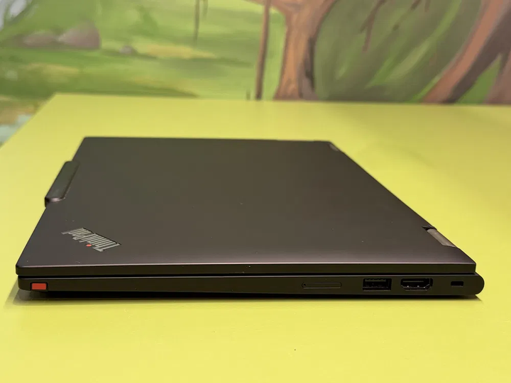 Ноутбук-трансформер Lenovo Thinkpad X13 Gen 5 / 13.3" (1920x1080) IPS Touch / Intel Core Ulta 7 155U (12 (14) ядер по 1.2 - 4.8 GHz) / 16 GB DDR5 / 512 GB SSD / Intel Graphics / WebCam б/у - Фото 5 Ноутбук-трансформер Lenovo Thinkpad X13 Gen 5 / 13.3" (1920x1080) IPS Touch / Intel Core Ulta 7 155U (12 (14) ядер по 1.2 - 4.8 GHz) / 16 GB DDR5 / 512 GB SSD / Intel Graphics / WebCam б/у - изображение 5
