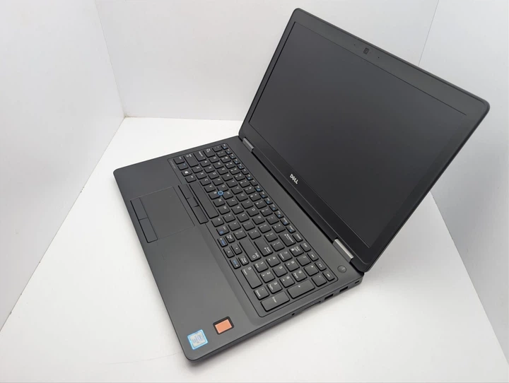 Ноутбук Dell Latitude E5570 / 15.6" (1920x1080) IPS / Intel Core i5-6300U (2 (4) ядра по 2.4 - 3.0 GHz) / 8 GB DDR4 / 256 GB SSD M.2 / AMD Radeon R7 M360, 2 GB GDDR3, 64-bit / WebCam / Fingerprint б/в - зображення 7