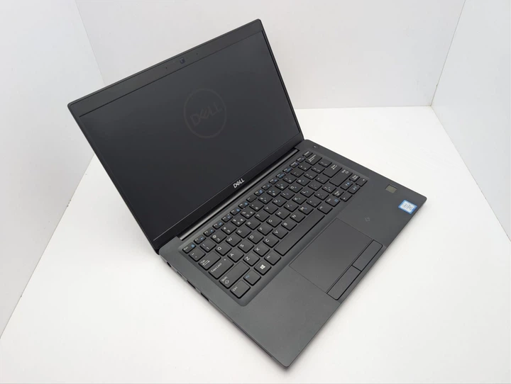 Ультрабук Dell Latitude 7390 / 13.3" (1920x1080) IPS / Intel Core i5-8350U (4 (8) ядра по 1.7 - 3.6 GHz) / 8 GB DDR4 / 256 GB SSD M.2 / Intel UHD Graphics 620 / WebCam / Fingerprint б/у - Фото 6 Ультрабук Dell Latitude 7390 / 13.3" (1920x1080) IPS / Intel Core i5-8350U (4 (8) ядра по 1.7 - 3.6 GHz) / 8 GB DDR4 / 256 GB SSD M.2 / Intel UHD Graphics 620 / WebCam / Fingerprint б/у - изображение 6