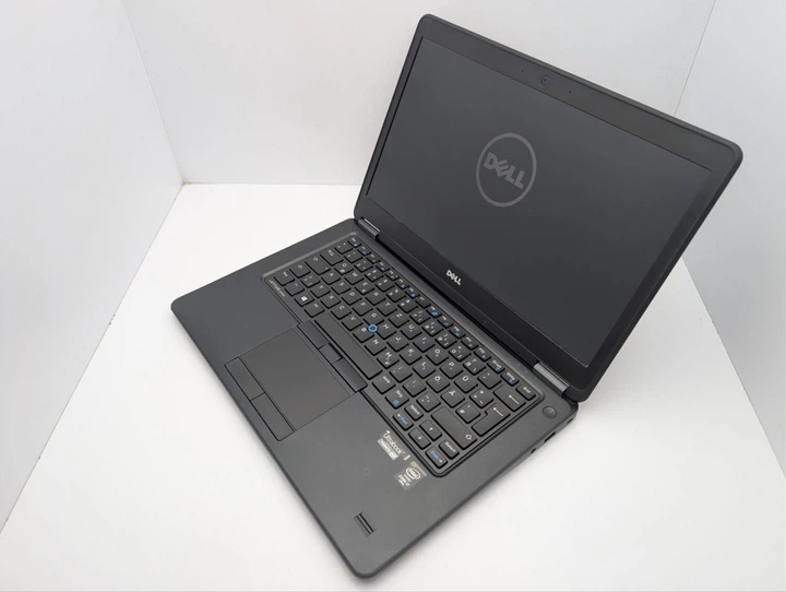 Ультрабук Dell Latitude E7450 / 14" (1920x1080) IPS / Intel Core i7-5600U (2 (4) ядра по 2.6 - 3.2 GHz) / 8 GB DDR3 / 240 GB SSD / Intel HD Graphics 5500 / WebCam б/у - Фото 7 Ультрабук Dell Latitude E7450 / 14" (1920x1080) IPS / Intel Core i7-5600U (2 (4) ядра по 2.6 - 3.2 GHz) / 8 GB DDR3 / 240 GB SSD / Intel HD Graphics 5500 / WebCam б/у - изображение 7